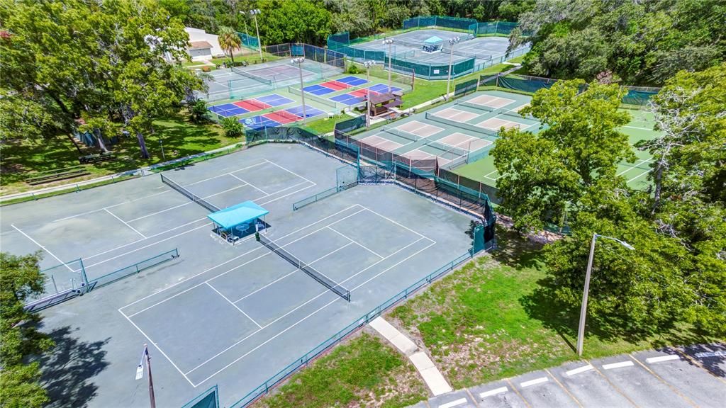 На продажу: $34,000 (0.29 acres)