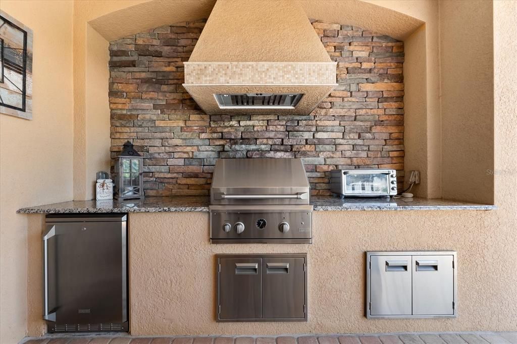 For Sale: $1,299,000 (3 beds, 3 baths, 2799 Square Feet)