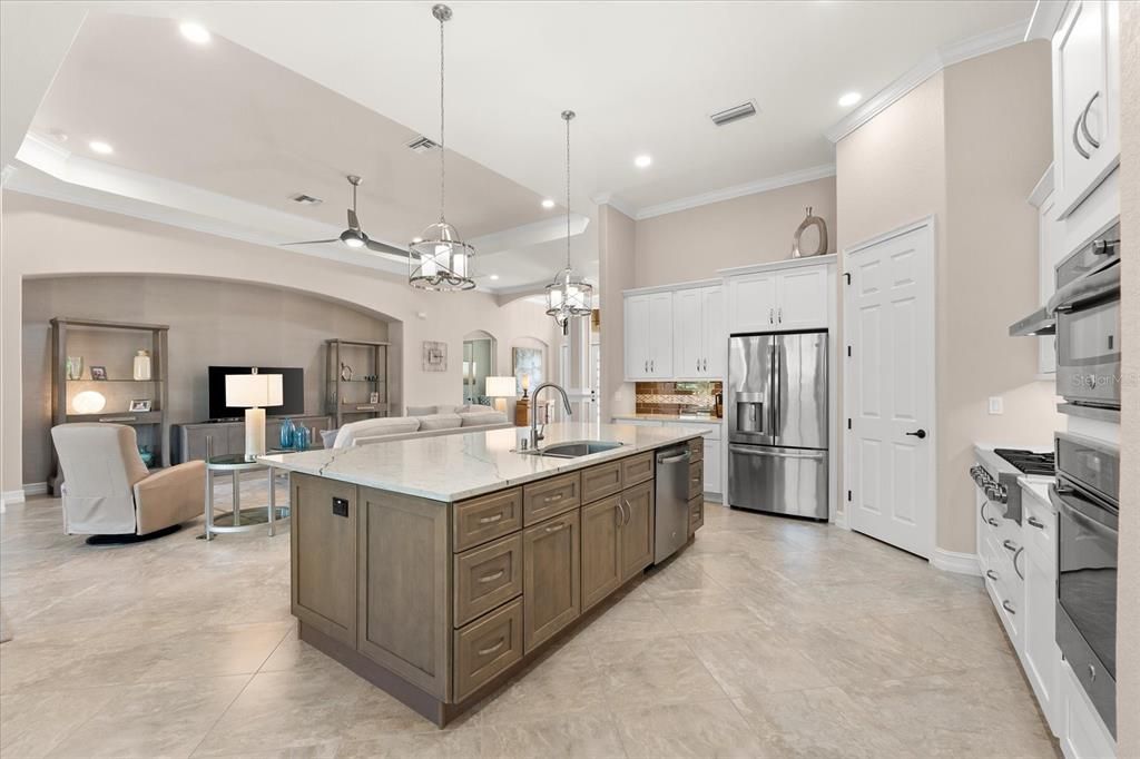 For Sale: $1,299,000 (3 beds, 3 baths, 2799 Square Feet)