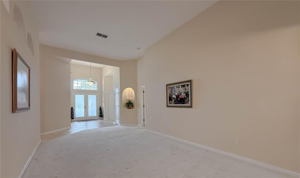 For Sale: $685,000 (4 beds, 3 baths, 2800 Square Feet)