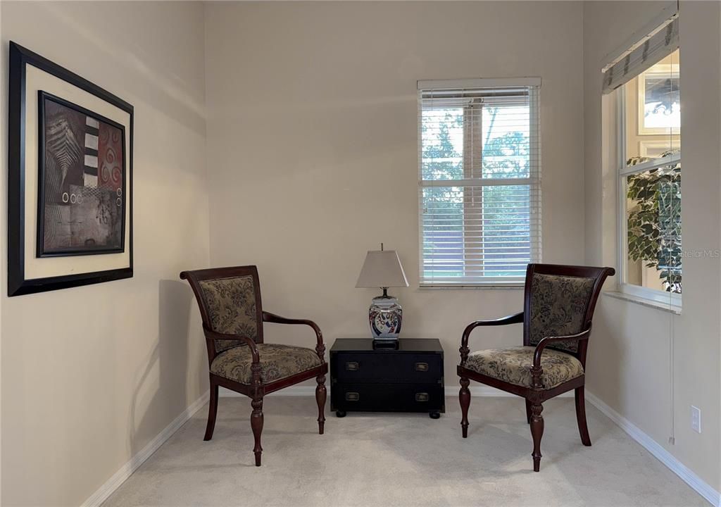 For Sale: $685,000 (4 beds, 3 baths, 2800 Square Feet)