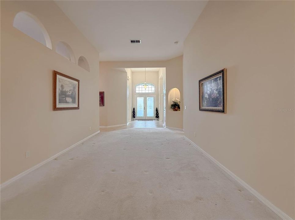 For Sale: $685,000 (4 beds, 3 baths, 2800 Square Feet)