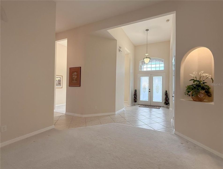 For Sale: $685,000 (4 beds, 3 baths, 2800 Square Feet)