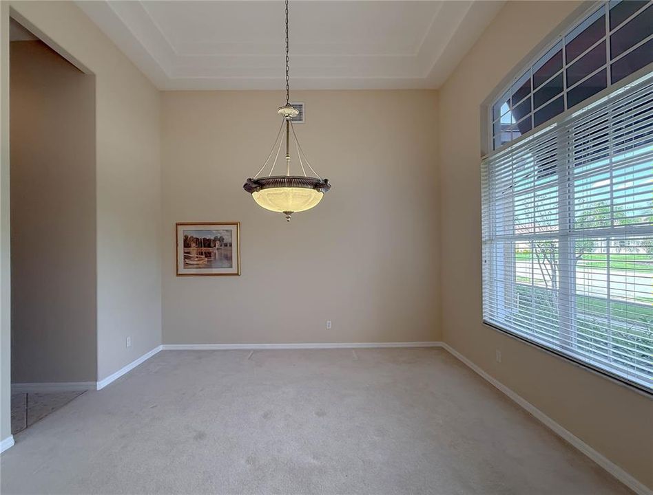 For Sale: $685,000 (4 beds, 3 baths, 2800 Square Feet)