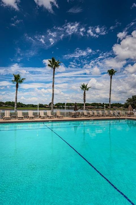 En Venta: $380,000 (3 camas, 2 baños, 1920 Pies cuadrados)