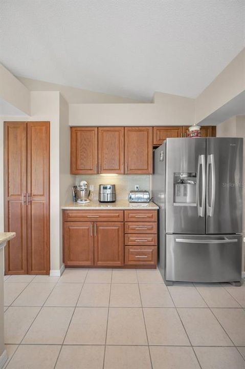 En Venta: $380,000 (3 camas, 2 baños, 1920 Pies cuadrados)