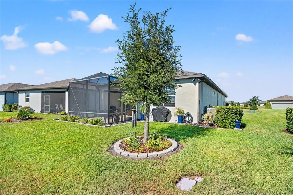 For Sale: $435,000 (2 beds, 2 baths, 1648 Square Feet)