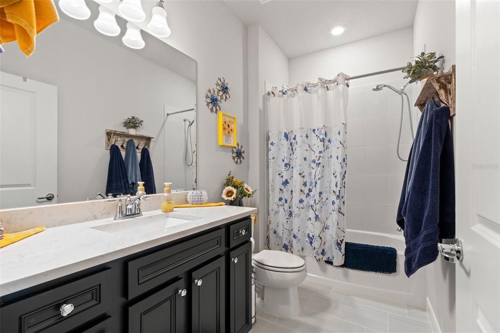 For Sale: $435,000 (2 beds, 2 baths, 1648 Square Feet)