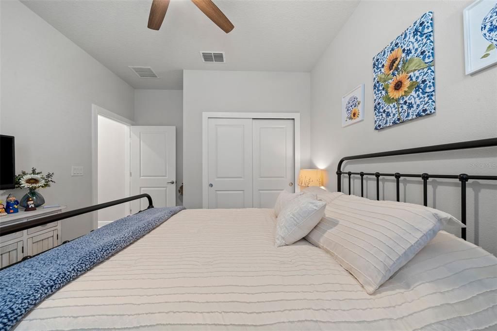 For Sale: $435,000 (2 beds, 2 baths, 1648 Square Feet)