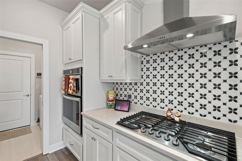 For Sale: $435,000 (2 beds, 2 baths, 1648 Square Feet)