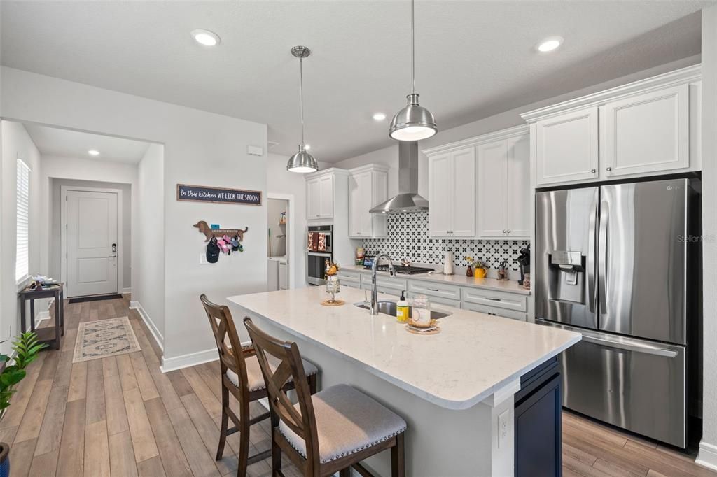 For Sale: $435,000 (2 beds, 2 baths, 1648 Square Feet)