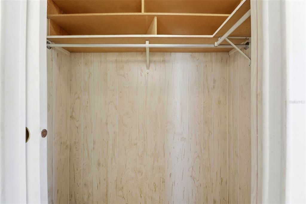 На продажу: $139,000 (2 спален, 2 ванн, 1104 Квадратных фут)