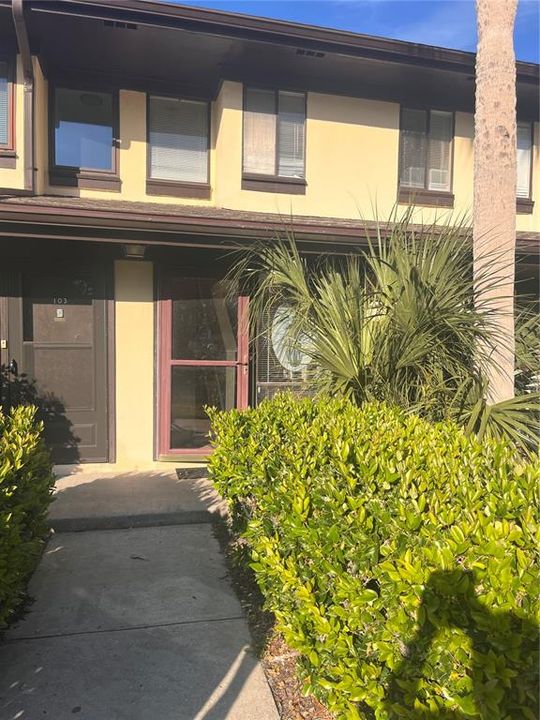 En Venta: $230,000 (2 camas, 1 baños, 1127 Pies cuadrados)