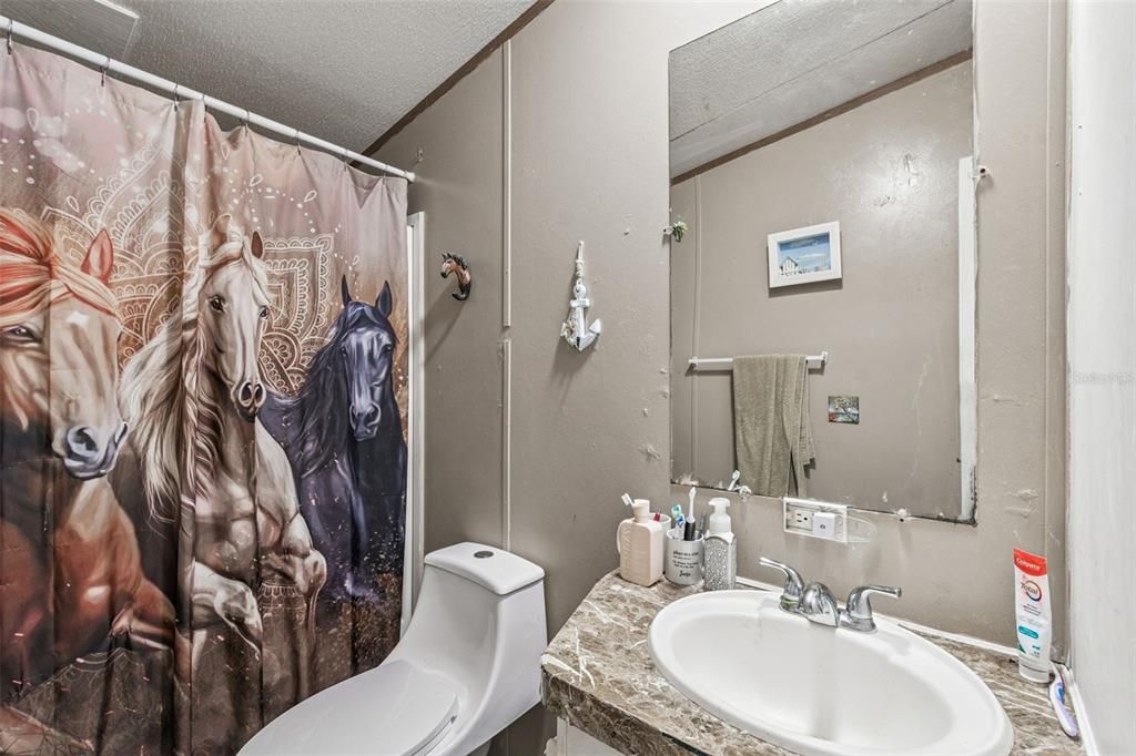 На продажу: $499,999 (4 спален, 2 ванн, 2322 Квадратных фут)