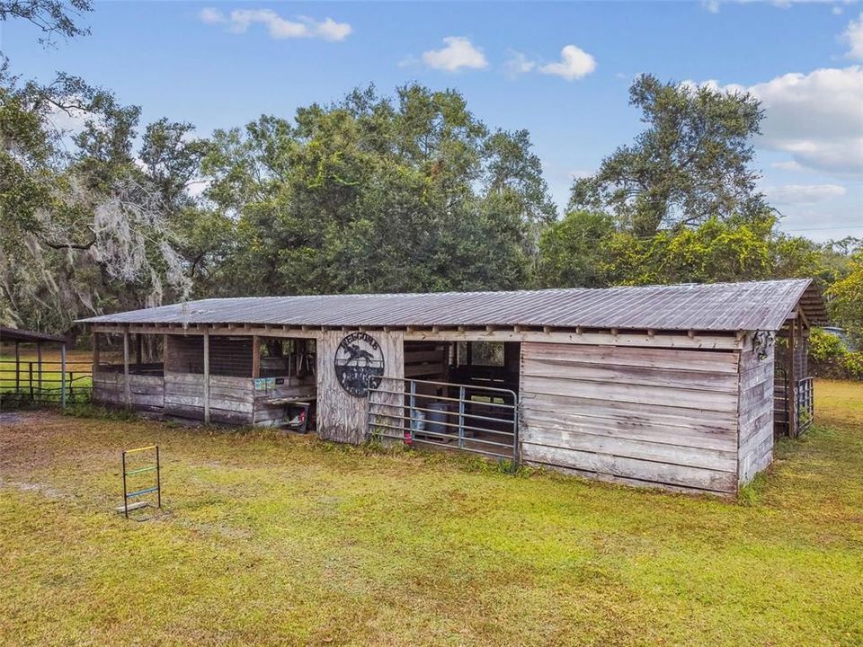 На продажу: $499,999 (4 спален, 2 ванн, 2322 Квадратных фут)