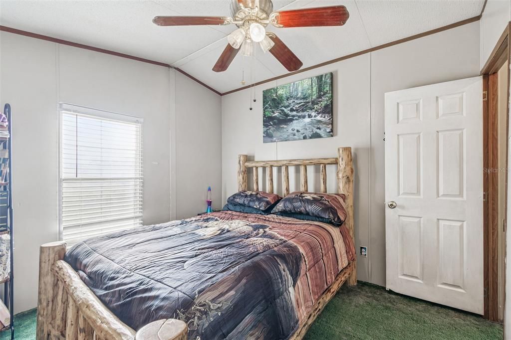 На продажу: $499,999 (4 спален, 2 ванн, 2322 Квадратных фут)