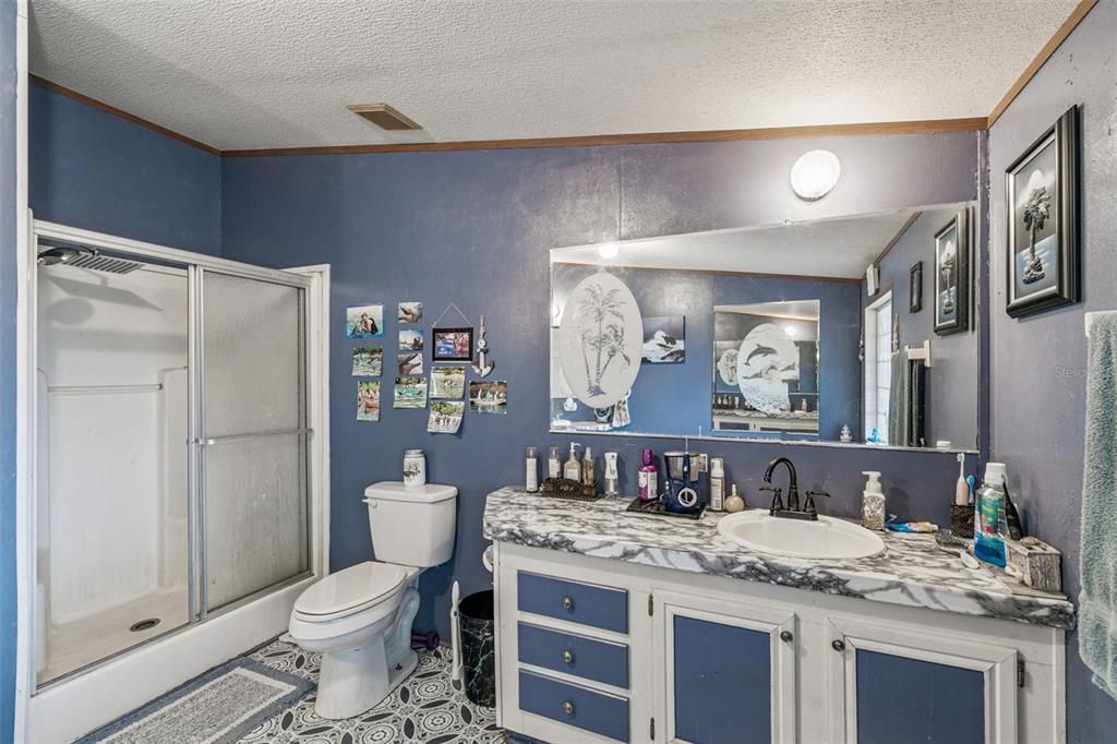 На продажу: $499,999 (4 спален, 2 ванн, 2322 Квадратных фут)