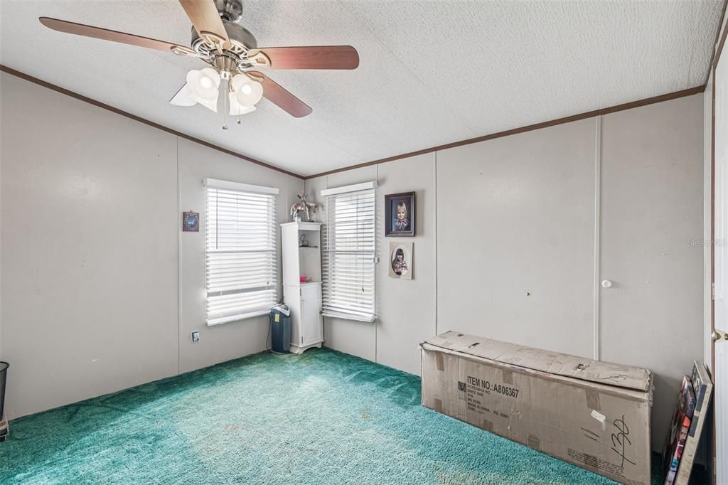 На продажу: $499,999 (4 спален, 2 ванн, 2322 Квадратных фут)