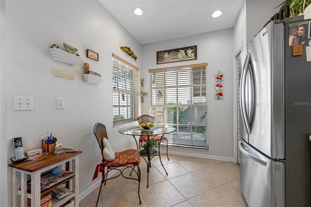 待售: $439,900 (3 贝兹, 2 浴室, 1340 平方英尺)