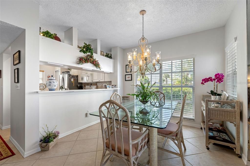 待售: $439,900 (3 贝兹, 2 浴室, 1340 平方英尺)