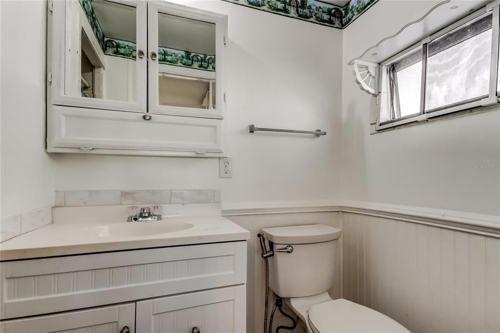 For Sale: $90,000 (2 beds, 2 baths, 912 Square Feet)