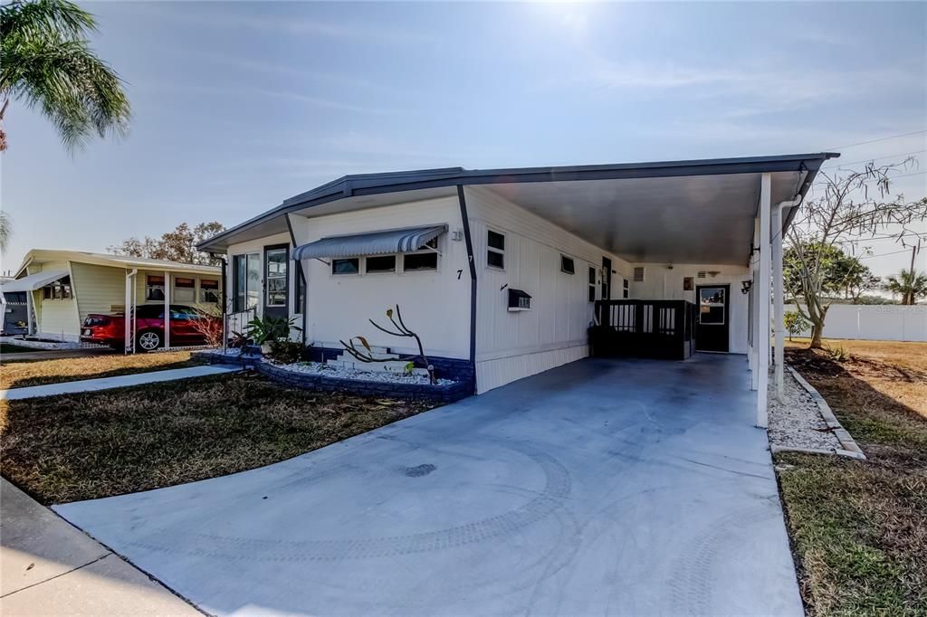 For Sale: $90,000 (2 beds, 2 baths, 912 Square Feet)