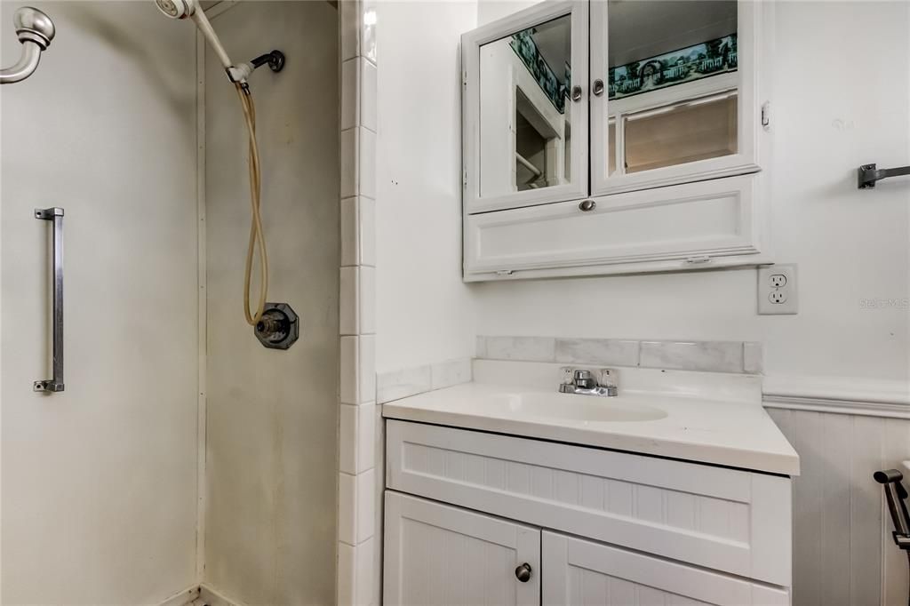 For Sale: $90,000 (2 beds, 2 baths, 912 Square Feet)