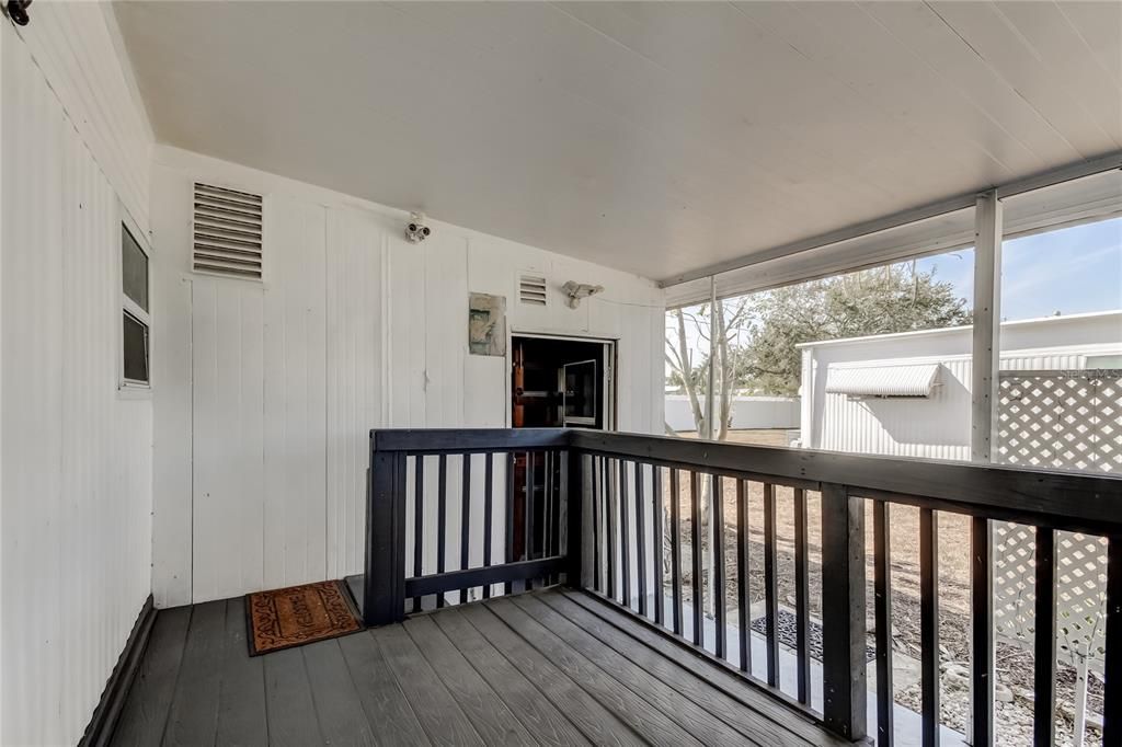 For Sale: $90,000 (2 beds, 2 baths, 912 Square Feet)