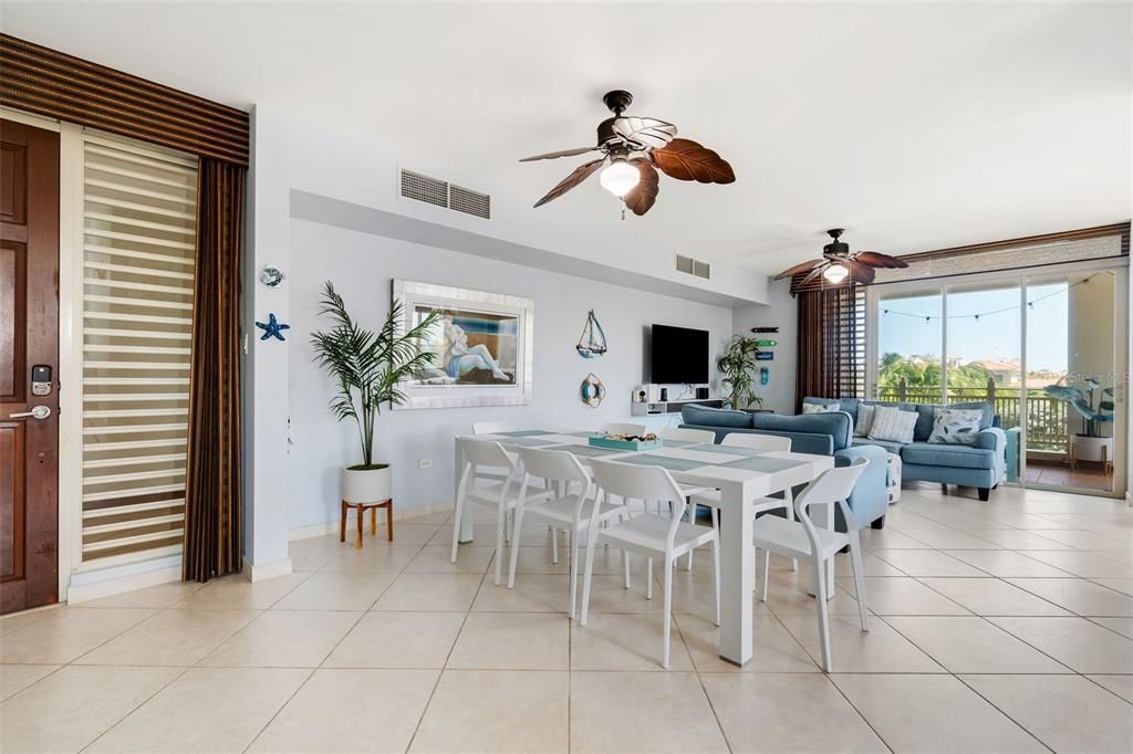 For Sale: $624,000 (3 beds, 3 baths, 2127 Square Feet)