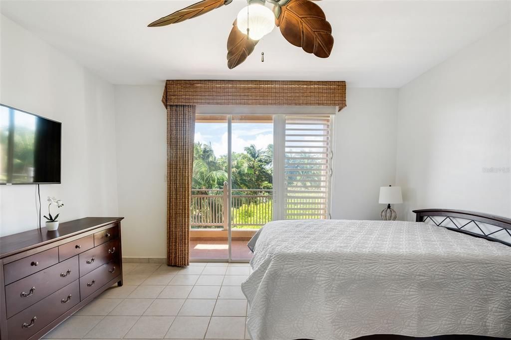 For Sale: $624,000 (3 beds, 3 baths, 2127 Square Feet)