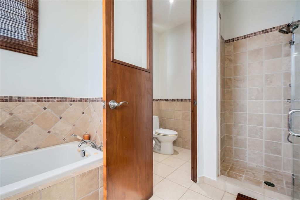 For Sale: $624,000 (3 beds, 3 baths, 2127 Square Feet)