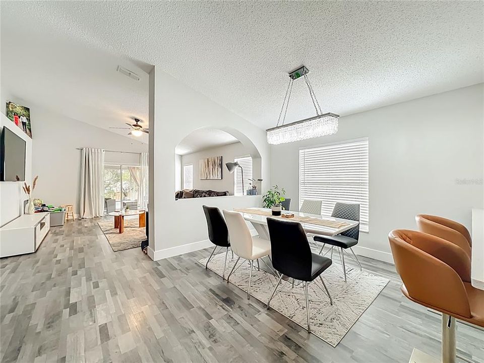 For Sale: $328,000 (3 beds, 2 baths, 1842 Square Feet)