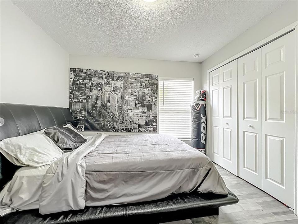 For Sale: $328,000 (3 beds, 2 baths, 1842 Square Feet)