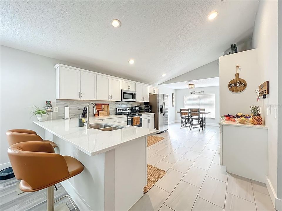 For Sale: $328,000 (3 beds, 2 baths, 1842 Square Feet)