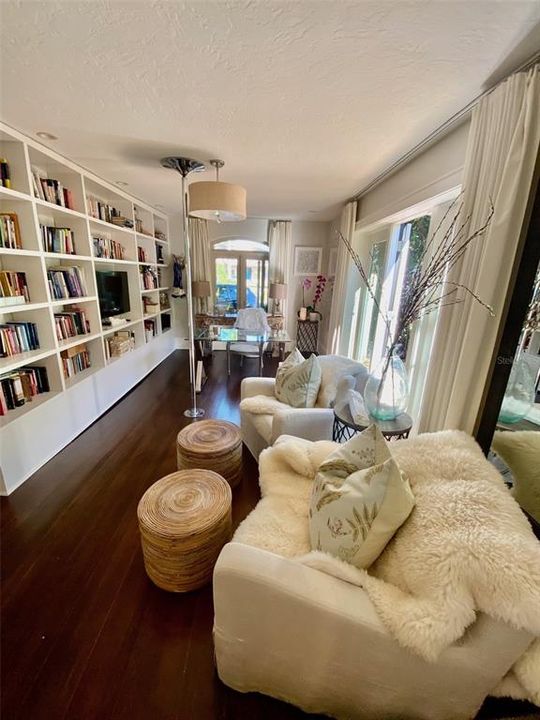 待售: $1,795,000 (4 贝兹, 3 浴室, 2698 平方英尺)