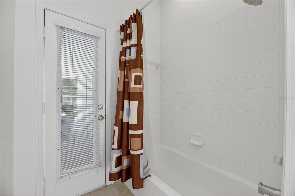 En Venta: $524,999 (4 camas, 2 baños, 1973 Pies cuadrados)