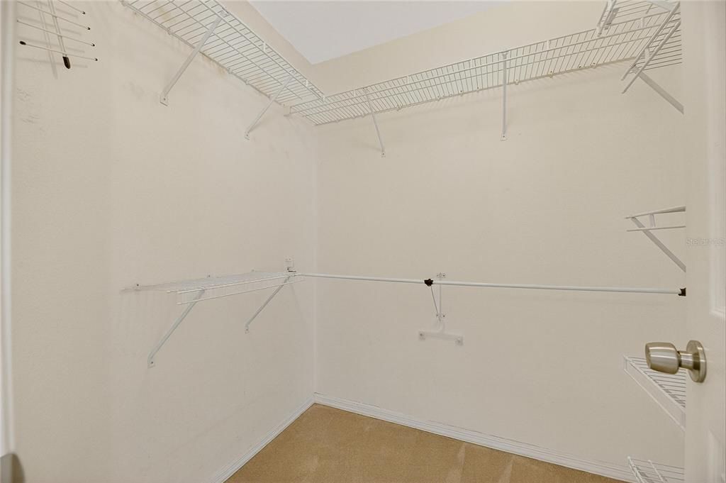 En Venta: $524,999 (4 camas, 2 baños, 1973 Pies cuadrados)