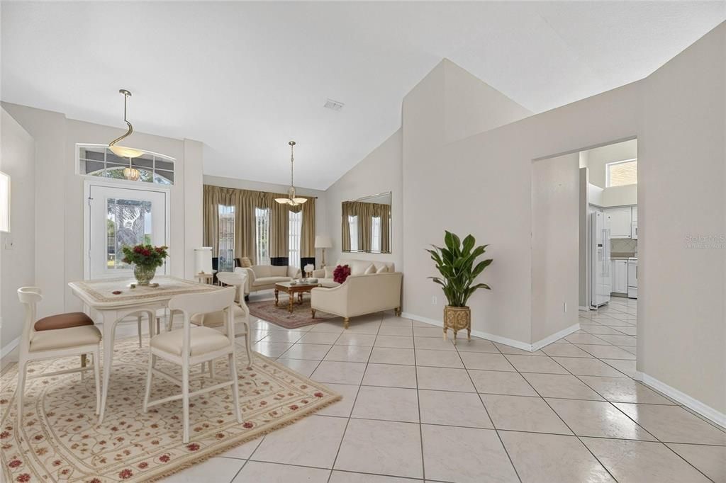 En Venta: $524,999 (4 camas, 2 baños, 1973 Pies cuadrados)