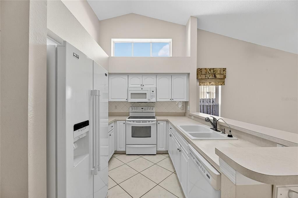 En Venta: $524,999 (4 camas, 2 baños, 1973 Pies cuadrados)