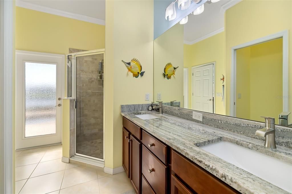 For Sale: $469,900 (3 beds, 2 baths, 1607 Square Feet)