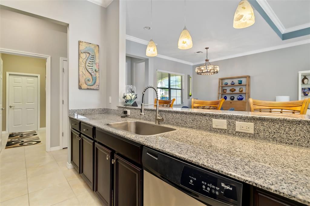 For Sale: $469,900 (3 beds, 2 baths, 1607 Square Feet)