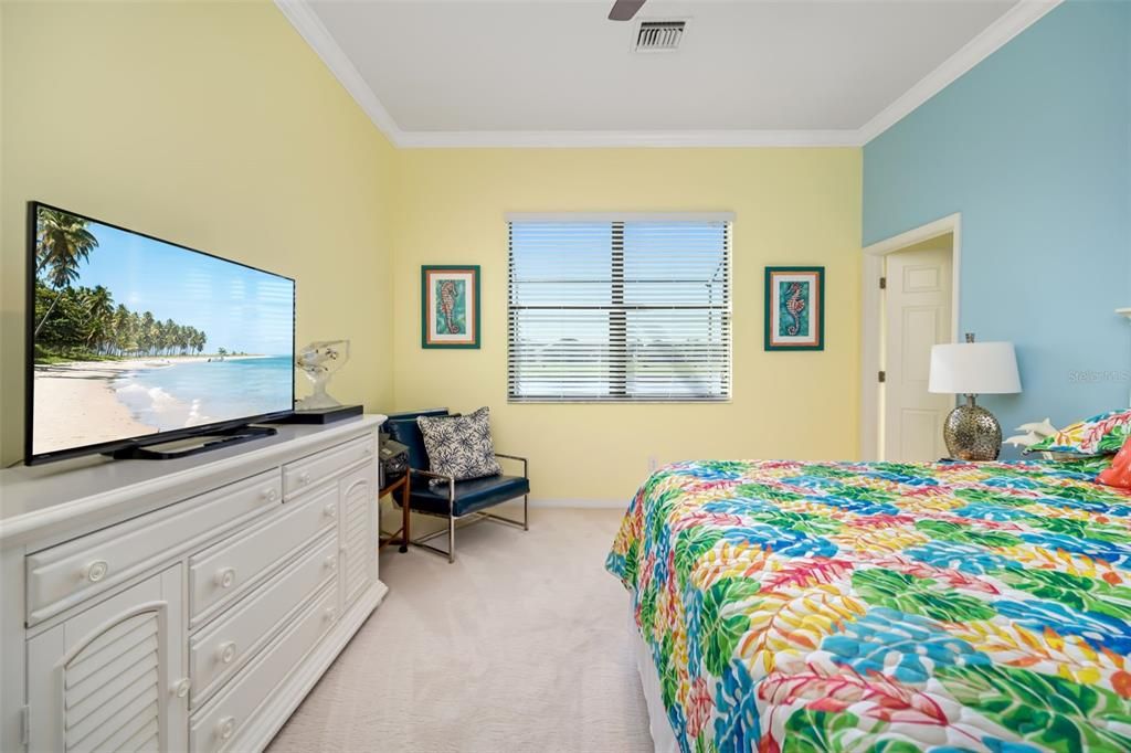 For Sale: $469,900 (3 beds, 2 baths, 1607 Square Feet)