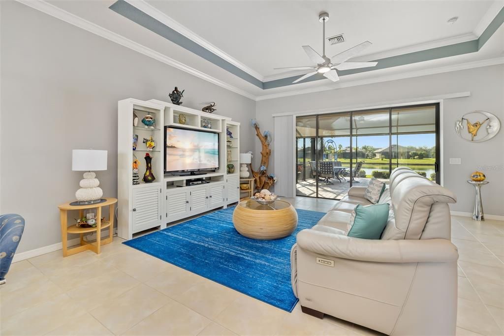 For Sale: $469,900 (3 beds, 2 baths, 1607 Square Feet)