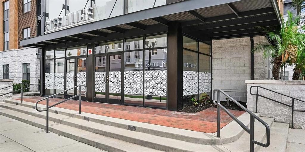 For Rent: $1,950 (2 beds, 2 baths, 953 Square Feet)