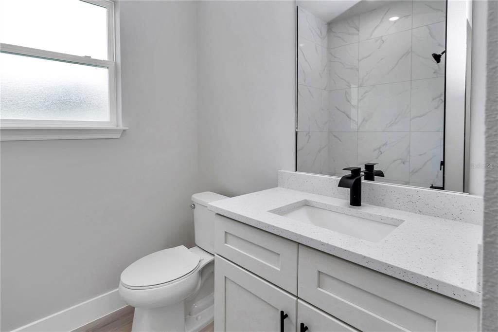 出租: $1,900 (4 贝兹, 2 浴室, 1816 平方英尺)