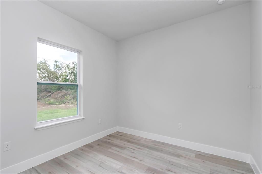 出租: $1,900 (4 贝兹, 2 浴室, 1816 平方英尺)