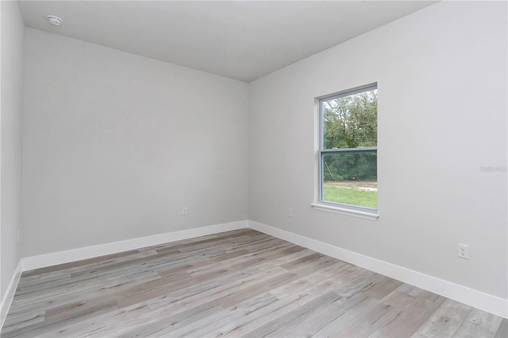 出租: $1,900 (4 贝兹, 2 浴室, 1816 平方英尺)