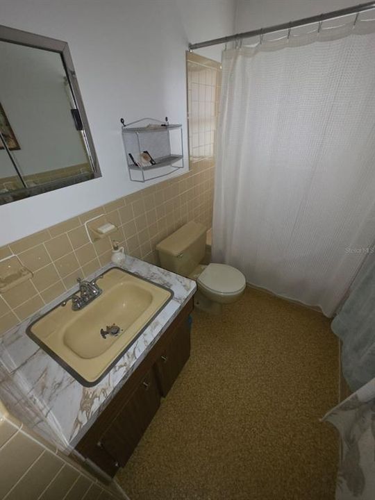 待售: $189,000 (2 贝兹, 2 浴室, 1208 平方英尺)