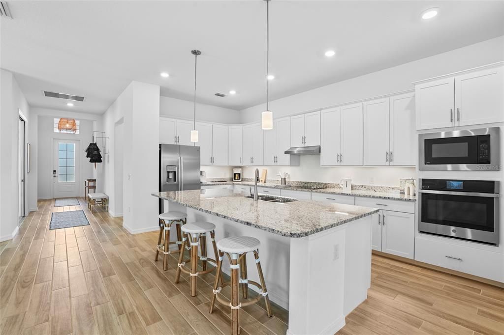 На продажу: $699,000 (4 спален, 3 ванн, 2238 Квадратных фут)