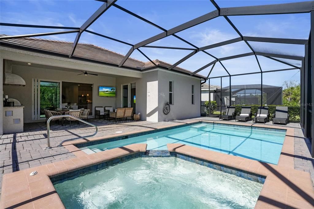 На продажу: $699,000 (4 спален, 3 ванн, 2238 Квадратных фут)